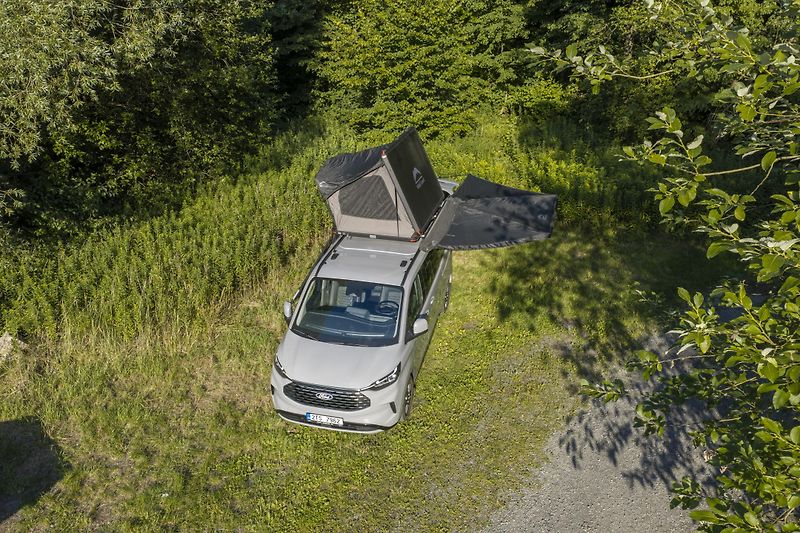 Ford Tourneo Custom 2.0 EcoBlue 125 kW 4x4 - fotka 2 z 53