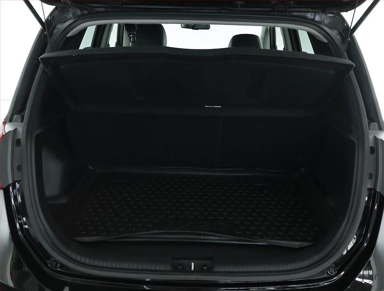 Hyundai ix20 (2016) 1.6 CVVT, Automat, Serv.kniha - fotka 14 z 16