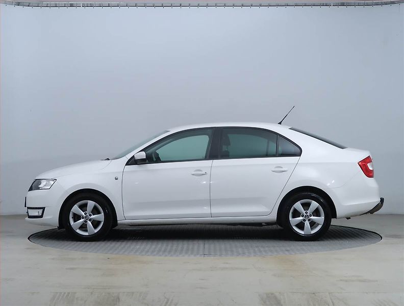 Škoda Rapid (2013) Ambition 1.2 TSI, ČR,1.maj - fotka 3 z 12