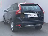 Volvo XC60 (2014) 2.4D 4x4, 2.maj,ČR, AT, park - náhled 6