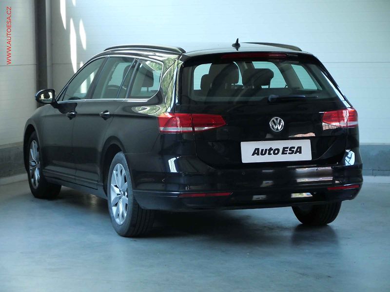 Volkswagen Passat (2015) 2.0 TDi, LED, kamera, STK5/28 - fotka 6 z 21
