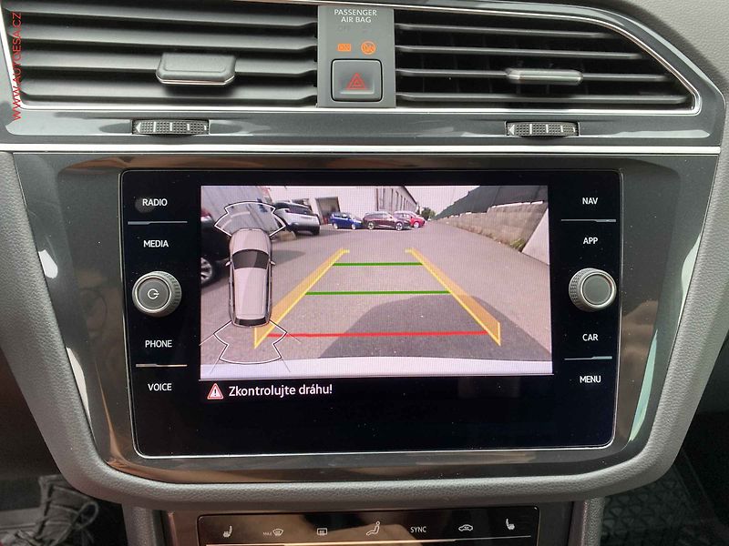Volkswagen Tiguan (2021) 2.0 TSI 4x4, R-Line - fotka 19 z 25