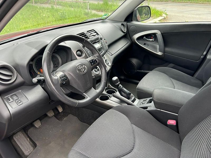 Toyota RAV4 4x4 Facelit servisní historie - fotka 28 z 45