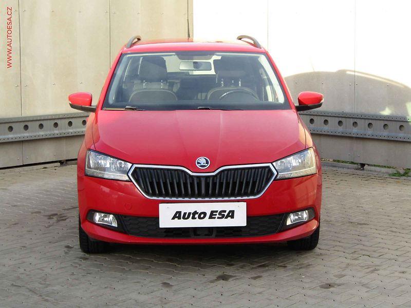 Škoda Fabia (2018) 1.0 TSi, 2.maj,ČR, AC, temp - fotka 2 z 17