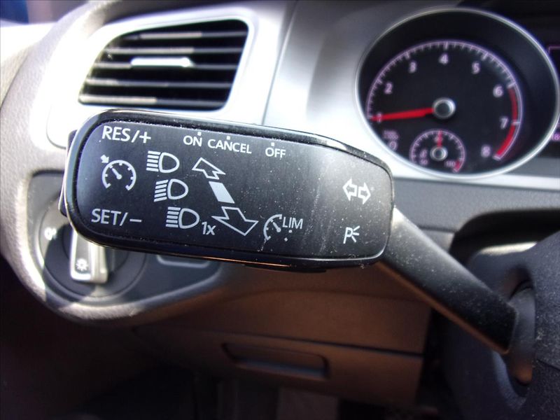 Volkswagen Golf 1,2 TSI  Variant  81kW ČR - fotka 24 z 26