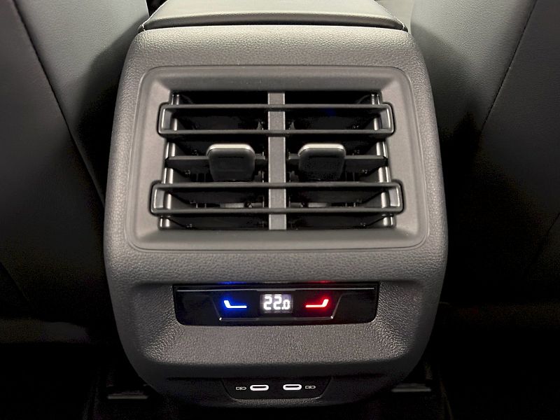 Volkswagen Tayron (2025) Elegance 2.0 TSI 150kW 4Motion - fotka 37 z 41