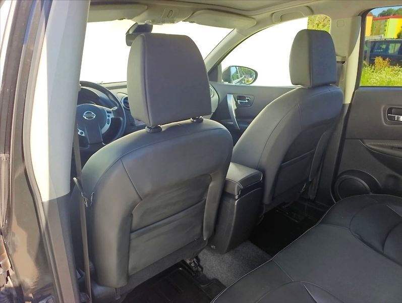 Nissan Qashqai 2,0 DCi 4x4 kamera tažné 1m ČR - fotka 21 z 39