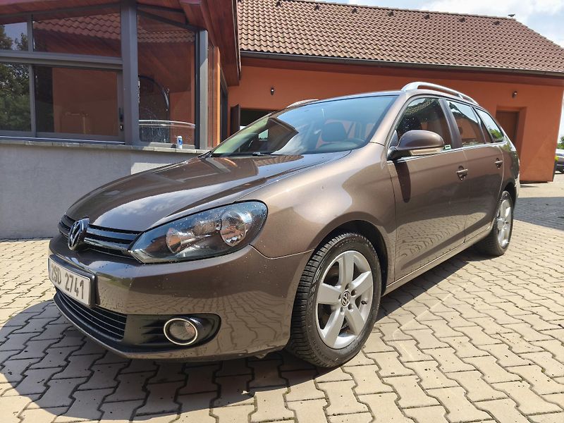 Volkswagen Golf (2012) 1.6Tdi 77kw, r.v.2012 - fotka 1 z 9