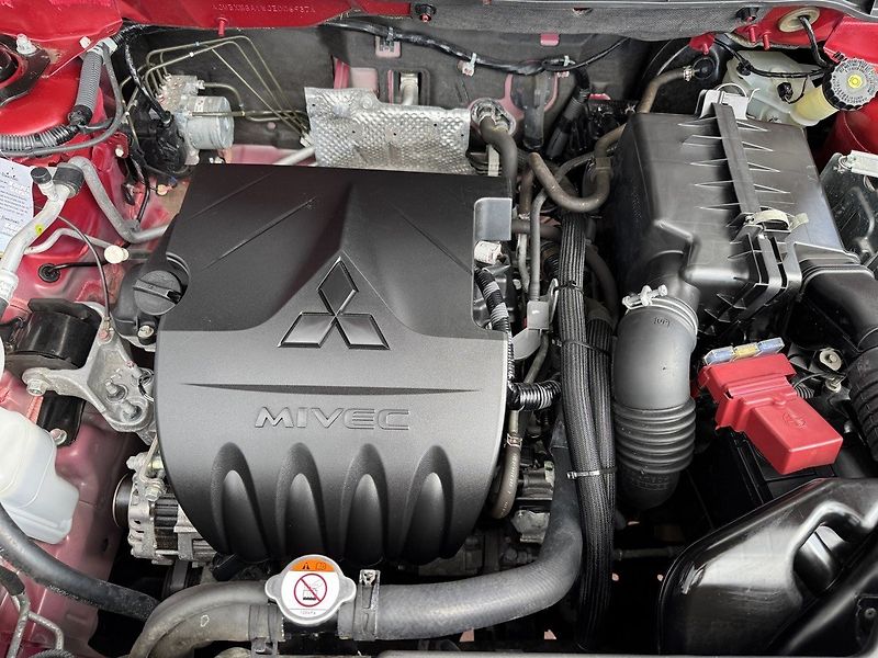 Mitsubishi ASX (2018) 1.6i Mivec Xenony Webasto - fotka 30 z 48