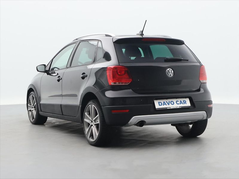 Volkswagen Polo 1,4 i 63kW Cross AutoKlima - fotka 5 z 34