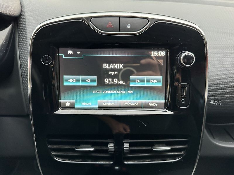 Renault Clio (2013) 1.2i Navi Klima Tempomat BT - fotka 12 z 50