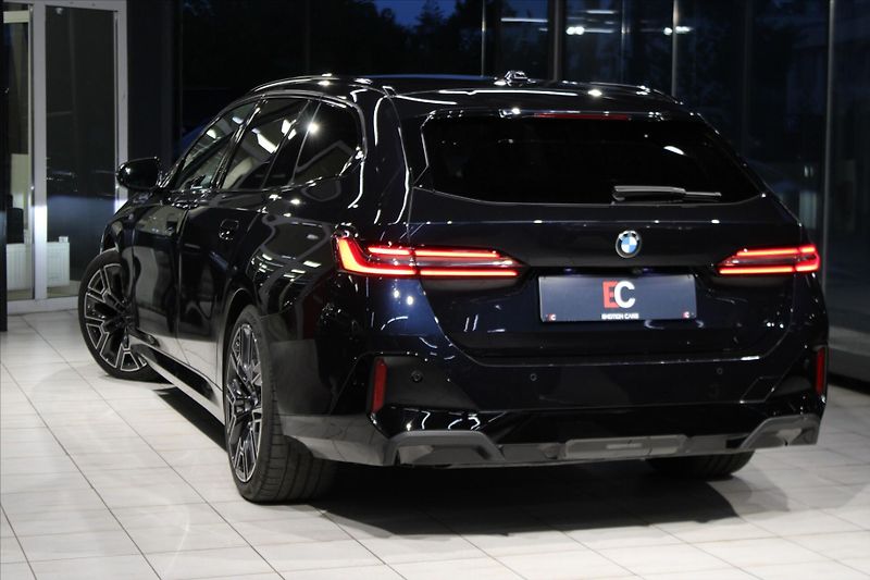 BMW Řada 5 520d xDrive M Sport Pro DAProf - fotka 10 z 13