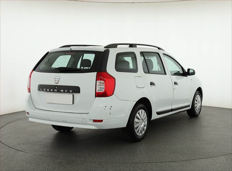 Dacia Logan (2014) 1.2 16V, ČR,1.maj, po STK - fotka 5 z 11