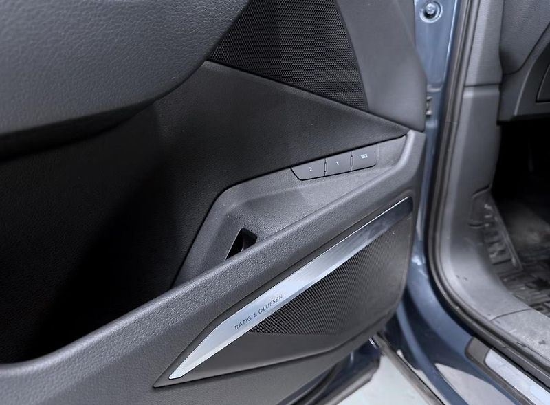 Audi Q8 e-tron 50 Q SoH 94% Kamera Vzduch Taž - fotka 13 z 20