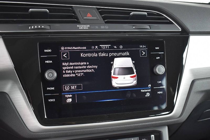 Volkswagen Touran (2022) 1.5TSI 110kW DSG, LED - fotka 20 z 23