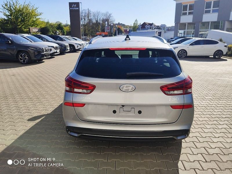 Hyundai i30 26 WG 1,6 T-GDI DCT GO CZECH - fotka 4 z 7