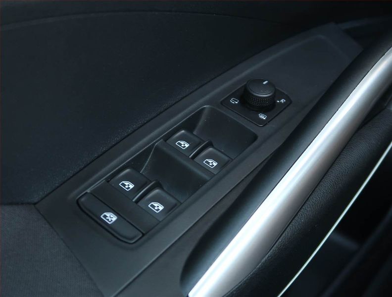 Škoda Fabia (2022) Style Plus 1.5 TSI, Automat - fotka 16 z 23