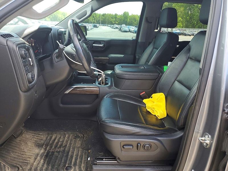 Chevrolet Silverado (2020) K1500 RST - fotka 7 z 11