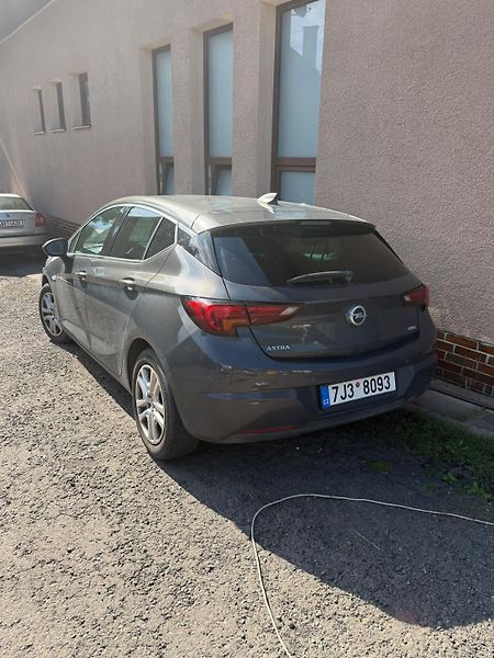 Opel Astra 1,6 CDTI  klima, závada motoru - fotka 3 z 28