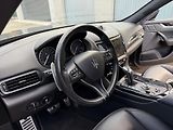Maserati Levante (2023) 430PS- MODENA-S-TOP-SKLADEM- - náhled 12