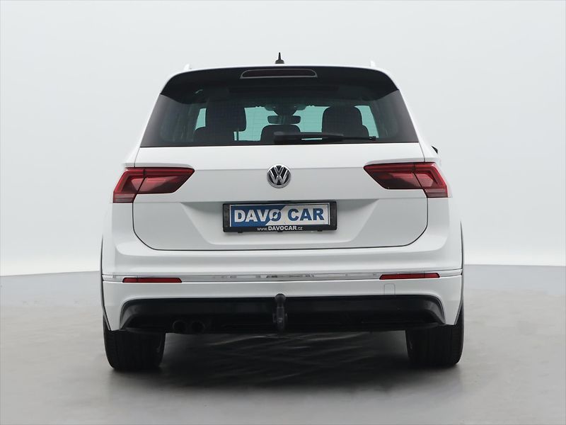 Volkswagen Tiguan 1,4 TSI DSG R-line matrix virt - fotka 6 z 36