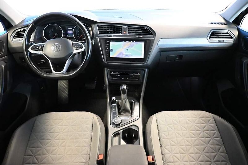 Volkswagen Tiguan (2022) 2.0 4Motion LED DSG Life ACC T - fotka 12 z 38