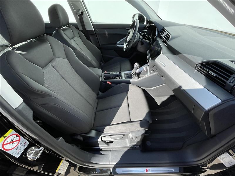 Audi Q3 1,5 35 TFSI S tronic S line LE - fotka 18 z 24