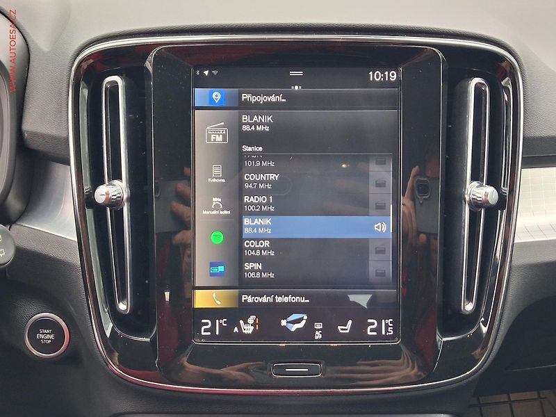 Volvo XC40 (2020) 1.5T, Momentum, AT - fotka 14 z 23