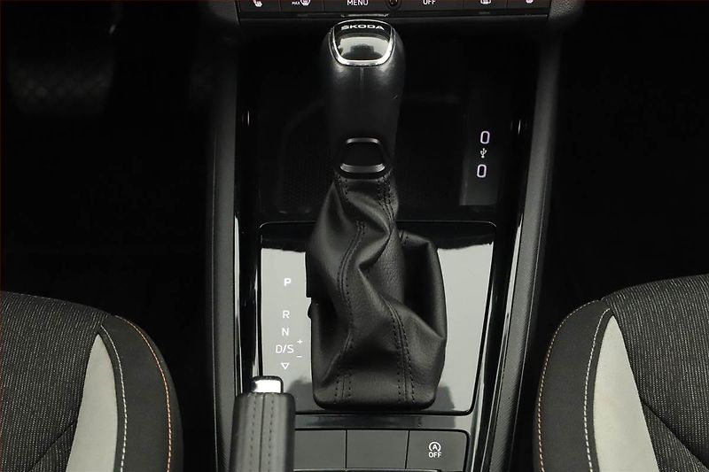 Škoda Scala (2021) Style 1.0 TSI, Automat, ČR - fotka 10 z 16
