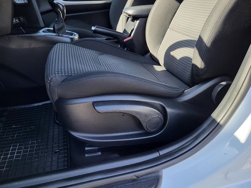 Kia Ceed 1.6 CRDi 85kW FRESH *ČR - fotka 24 z 42