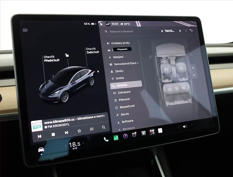Tesla Model 3 (2019) Long Range 4WD 78kWh, SoH 85% - fotka 13 z 22