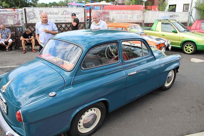 Škoda 120S.