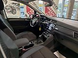 Volkswagen Touran 1.6 TDi DSG, 7 MÍST, IQ.DRIVE - náhled 8