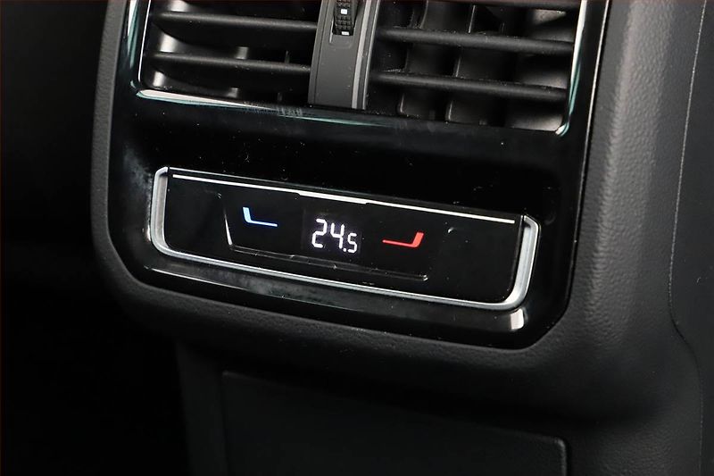 Volkswagen Passat (2022) Business 2.0 TDI, ČR,1.maj - fotka 16 z 18