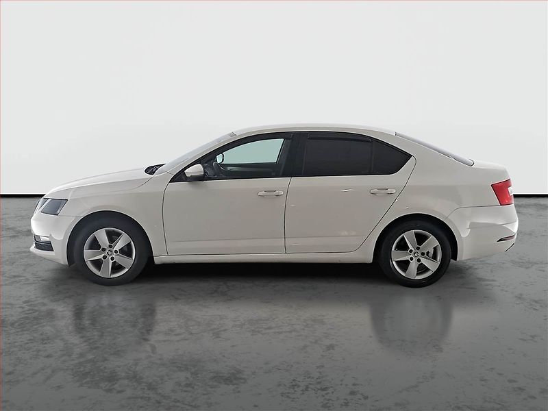 Škoda Octavia (2018) Ambition 1.6 TDI, Serv.kniha - fotka 3 z 16