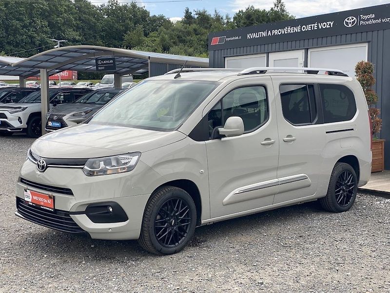 Toyota ProAce City Verso 1.2iT, ČR, Family, 7 míst - fotka 4 z 19