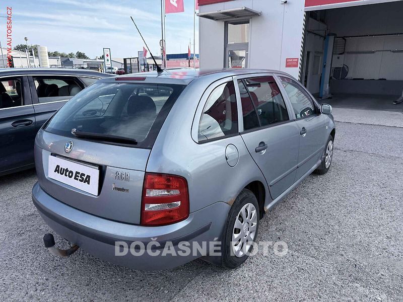 Škoda Fabia (2004) 1.2i, ČR - fotka 2 z 3