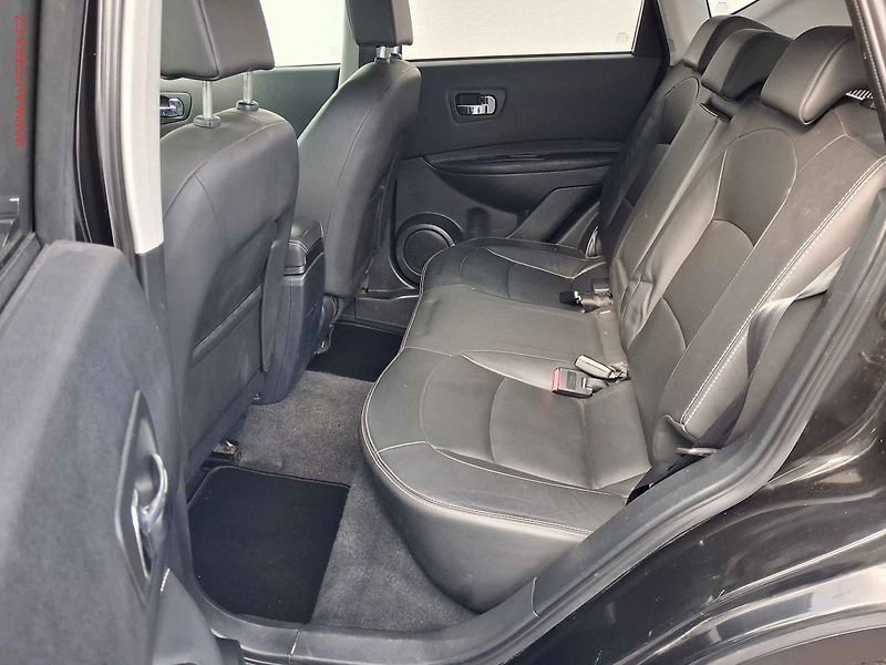 Nissan Qashqai (2012) 2.0 16V, Tekna, AT, xenon - fotka 10 z 21