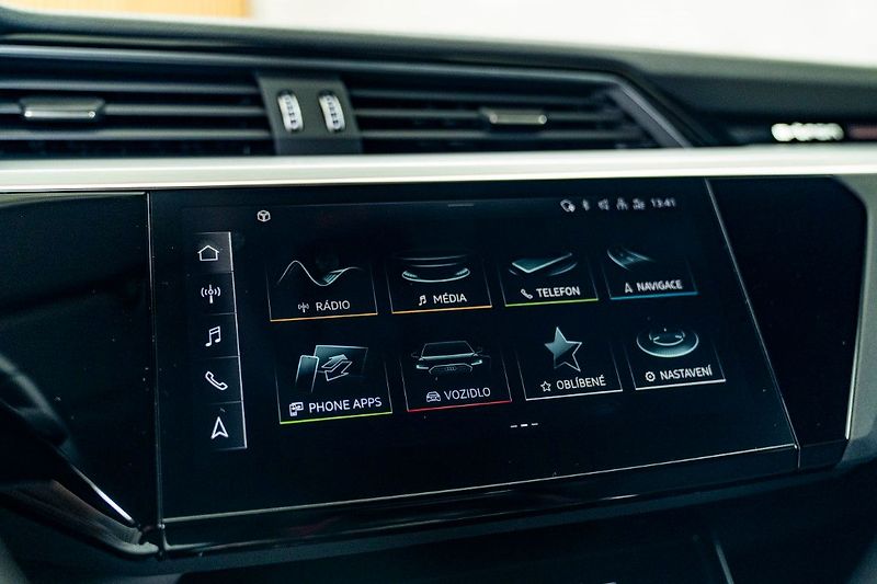 Audi e-tron 55 300kW Matrix Tažné ZÁRUKA - fotka 18 z 37