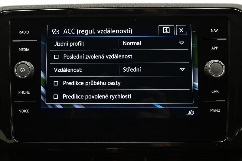 Volkswagen Passat 1,4 GTE 160 kW DSG Záruka až 5 - fotka 20 z 35