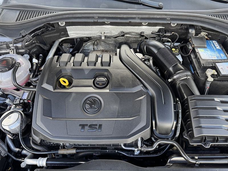 Škoda Superb (2019) 1.5TSi Xenony Navi Panorama - fotka 30 z 50
