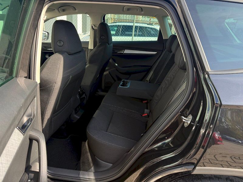 Škoda Karoq (2024) 1.5 TSI 110 kW DSG Selection - fotka 10 z 24