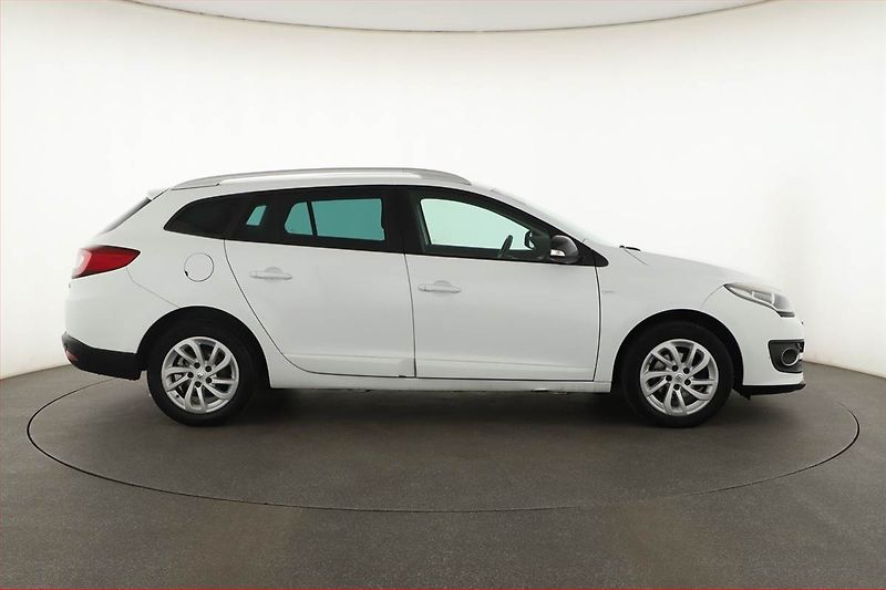 Renault Mégane (2014) Limited 1.2 TCe, ČR,1.maj - fotka 6 z 14