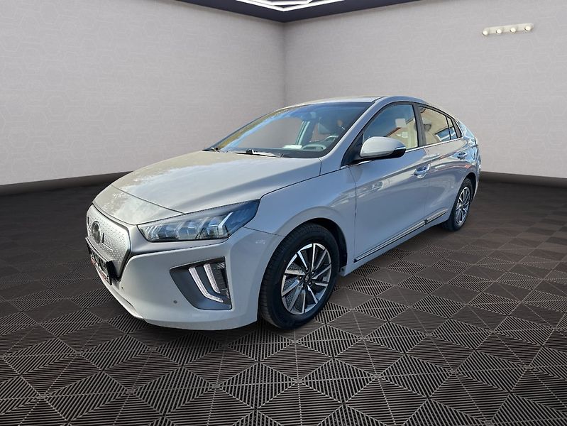 Hyundai IONIQ (2022) 38,3 kWh Level 5 SoH 100% - fotka 3 z 26