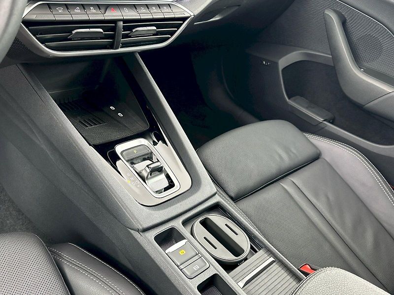 Škoda Octavia (2025) Combi DSG 2.0TDI 110kW Exclusi - fotka 26 z 39