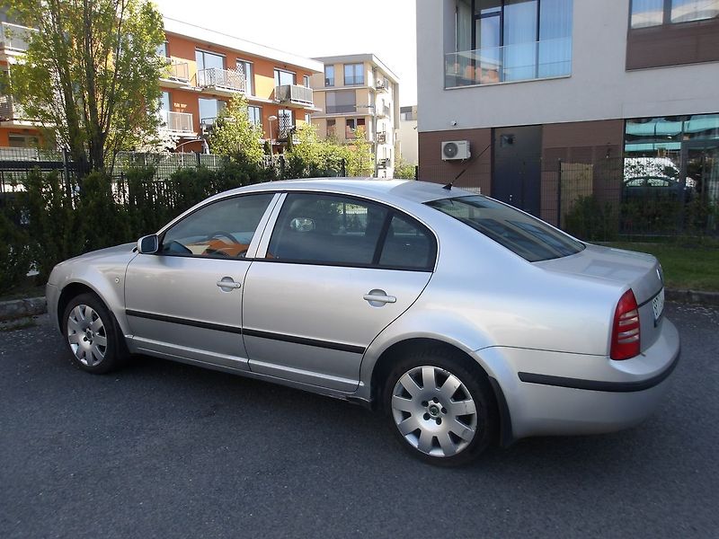 Škoda Superb 1,9TDi 96kW ! - fotka 4 z 25