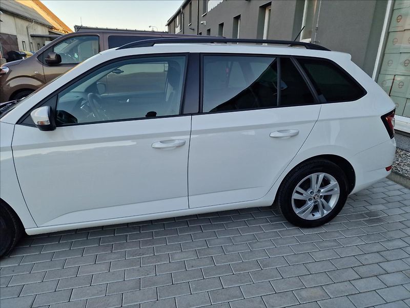 Škoda Fabia 1.0TSI Style, původ ČR,1.Maj. - fotka 43 z 48