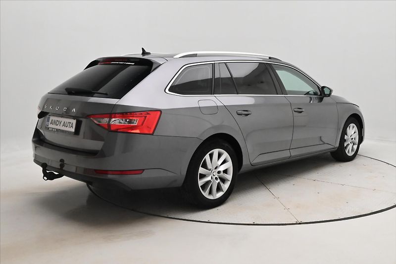 Škoda Superb 2,0 TDI 110 kW DSG Style Záruk - fotka 5 z 31