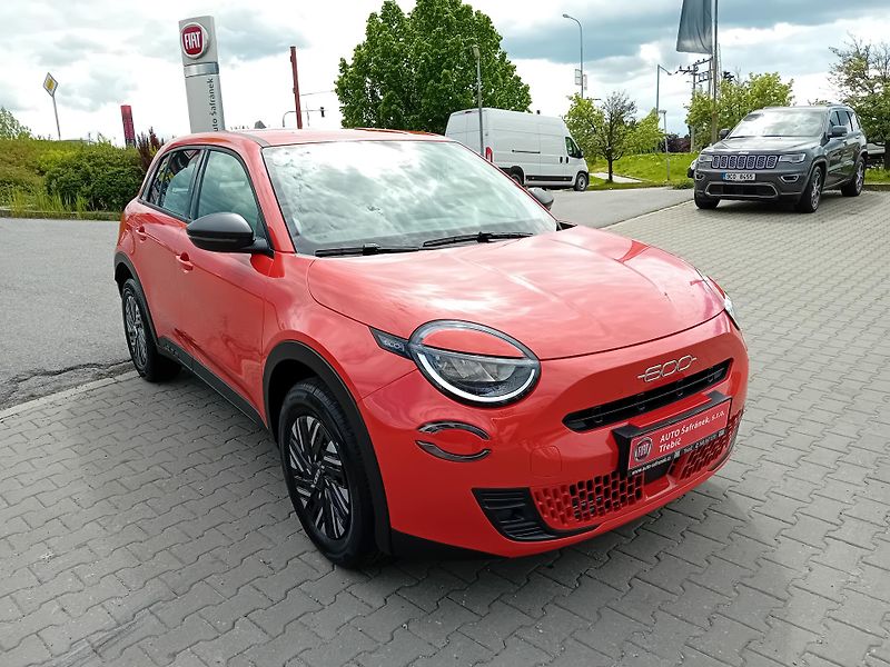 Fiat 600 (2026) 1,2TURBO HYBRID AT POP/IHNED/ - fotka 3 z 19