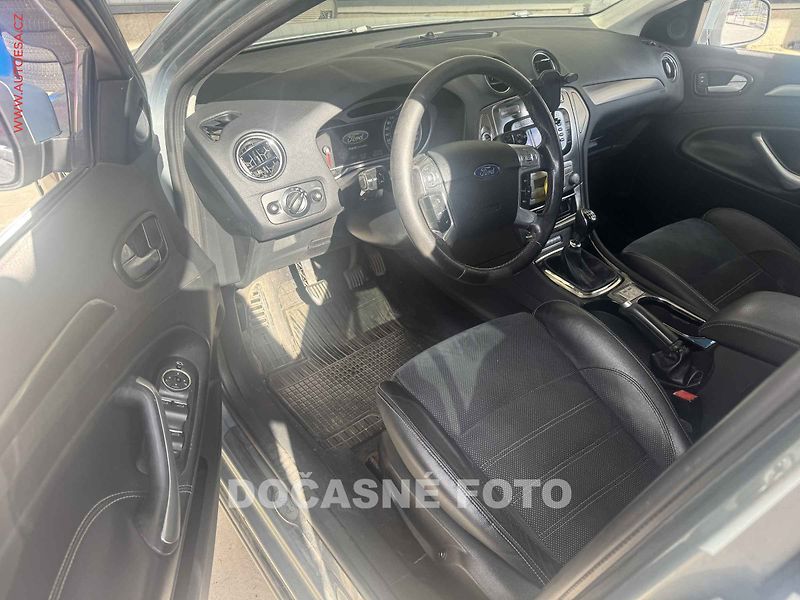 Ford Mondeo (2008) 2.2TDCi, xenon, autoAC - fotka 3 z 3